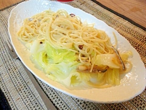 きびなごフィレのパスタ　キャベツとともに